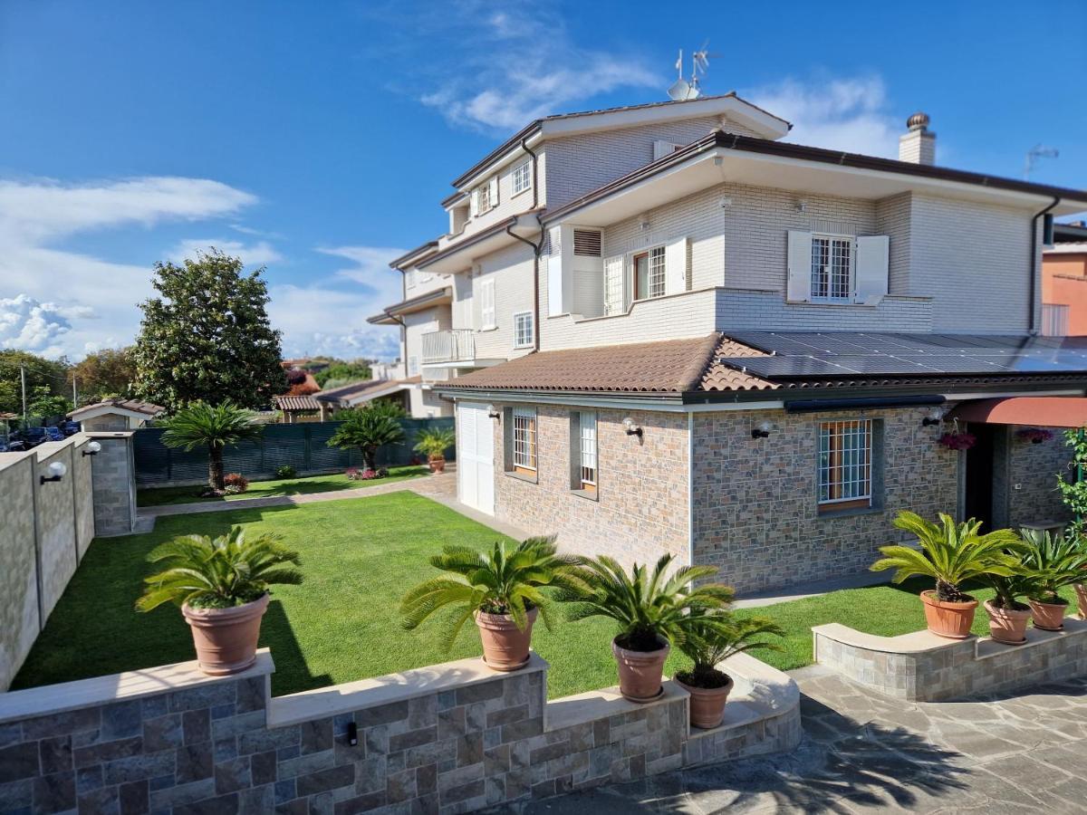 Castelbarco House A Hotel Rome Bagian luar foto