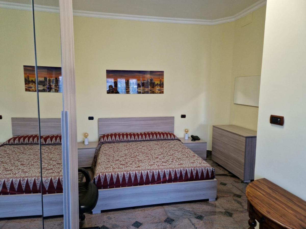 Castelbarco House A Hotel Rome Bagian luar foto